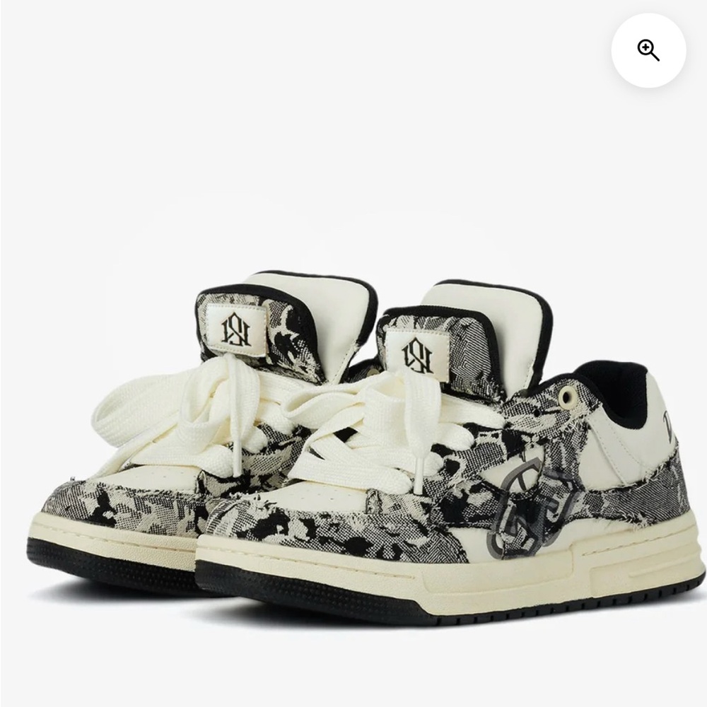 Stylish Black and White Men's Sneakers